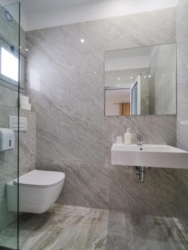 Vironas Hotel Himare Luaran gambar