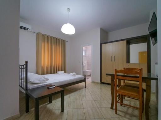 Vironas Hotel Himare Luaran gambar