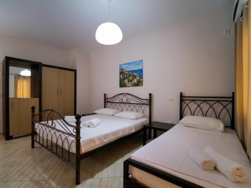 Vironas Hotel Himare Luaran gambar